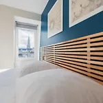 De La Nuee Bleue Apartamento *